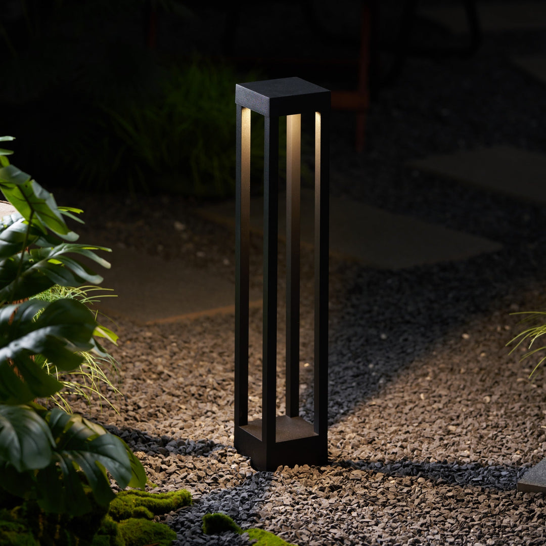 Obsidian Post Outdoor Light - Vakkerlight