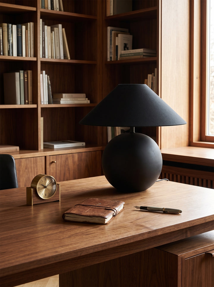 Obsidian Sphere Table Lamp - Vakkerlight