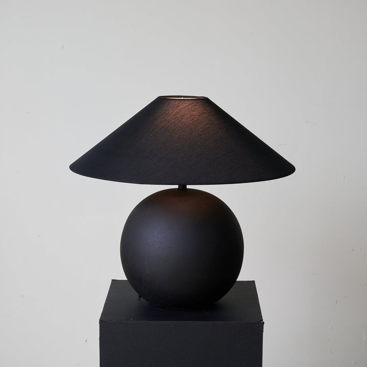 Obsidian Sphere Table Lamp - Vakkerlight