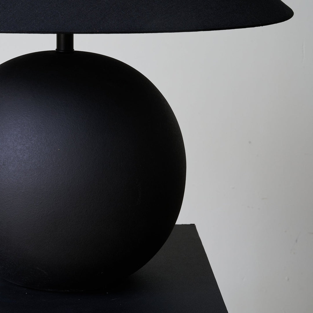 Obsidian Sphere Table Lamp - Vakkerlight