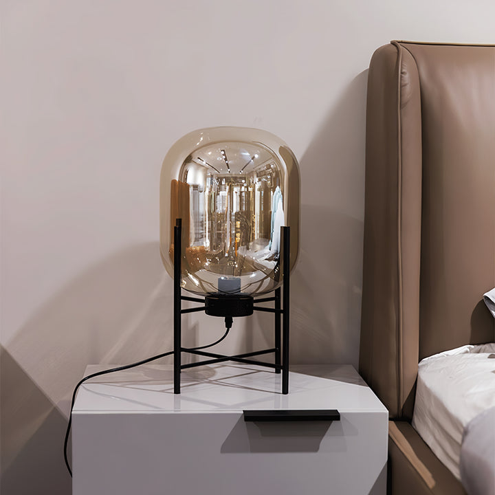 Oda Table Lamp - Vakkerlight