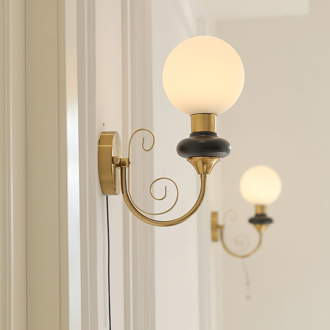 Onyx Plug - in Wall Lamp - Vakkerlight