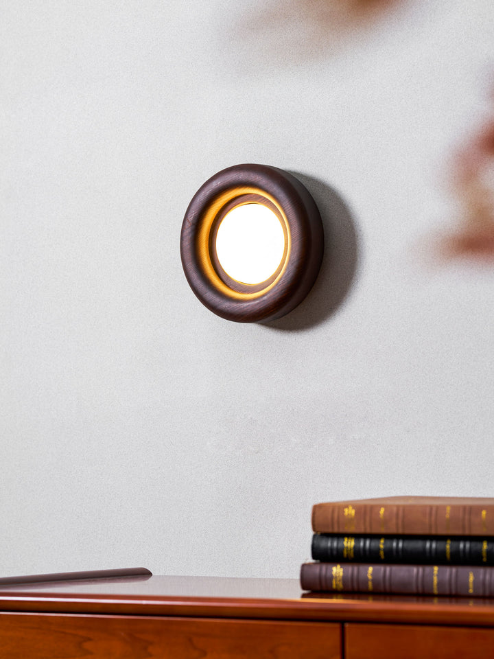 Orbitus Wall Light