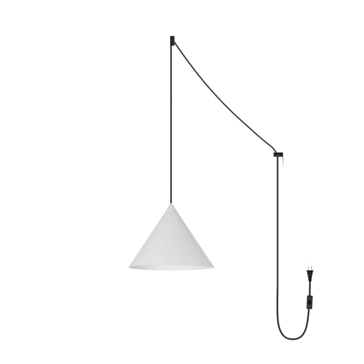 Lámpara colgante minimalista enchufable tipo cono