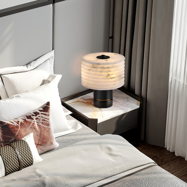 Outela Table Lamp - Vakkerlight