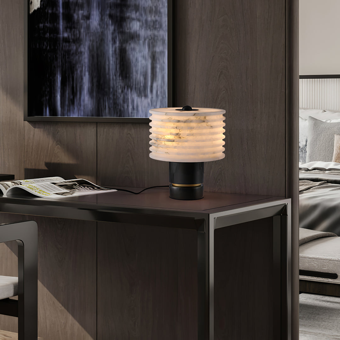 Outela Table Lamp - Vakkerlight