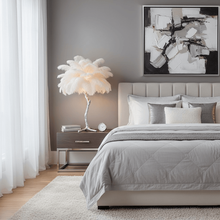 Ostrich Feather Table Lamp - Vakkerlight