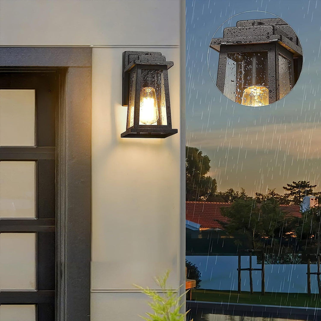 Outdoor Lantern Wall Lamp - Vakkerlight