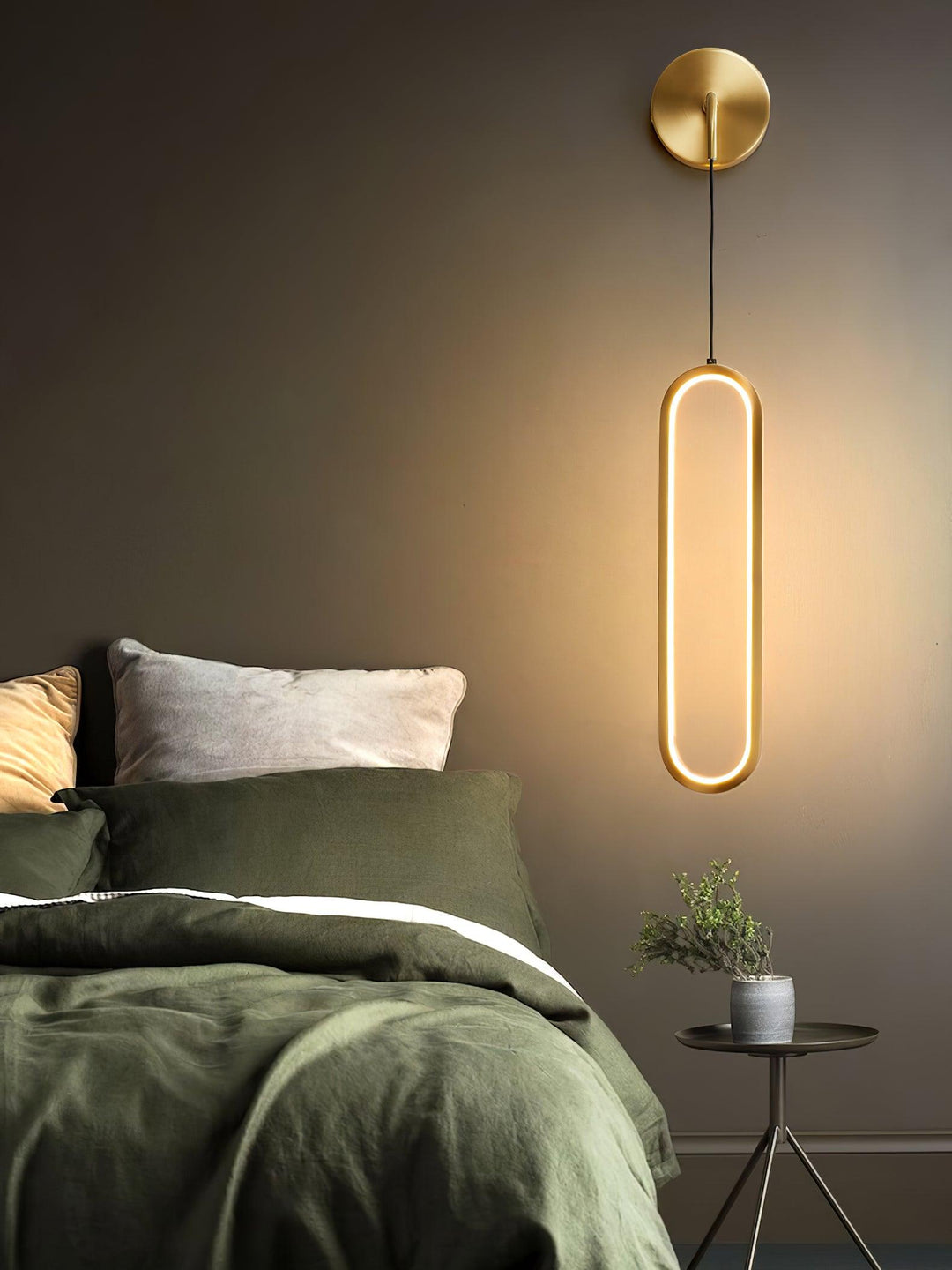 Oval LED Brass Wall Lamp - Vakkerlight