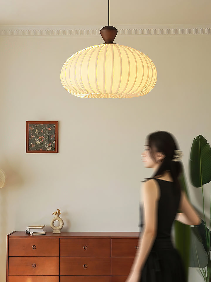 Ovola Pleated Pendant Light - Vakkerlight