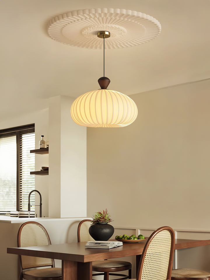 Ovola Pleated Pendant Light - Vakkerlight