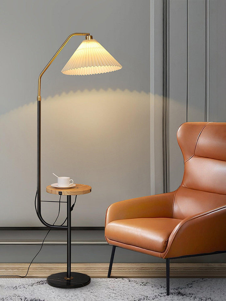 Ozz Floor Lamp - Vakkerlight