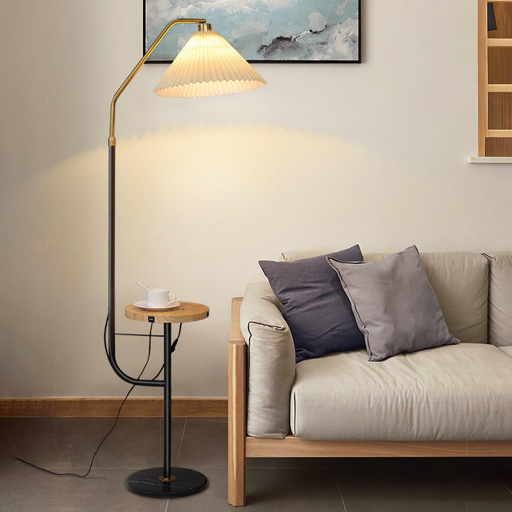 Ozz Floor Lamp - Vakkerlight