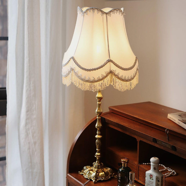 Pantalla Table Lamp - Vakkerlight