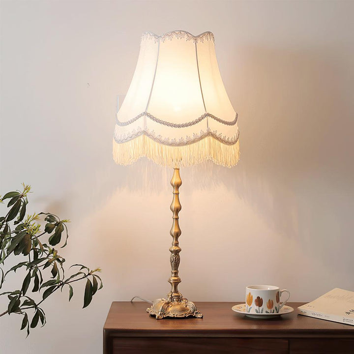 Pantalla Table Lamp - Vakkerlight