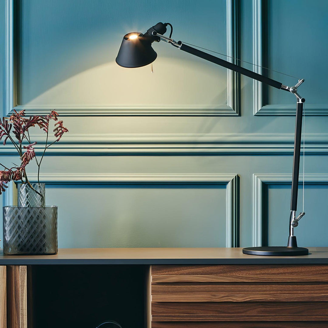 Parete Table Lamp - Vakkerlight