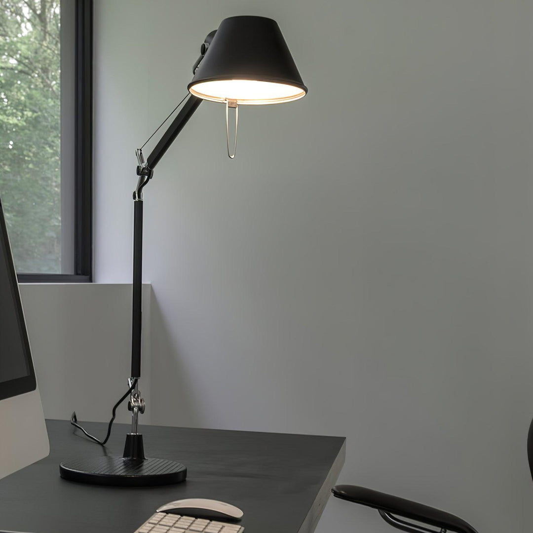 Parete Table Lamp - Vakkerlight