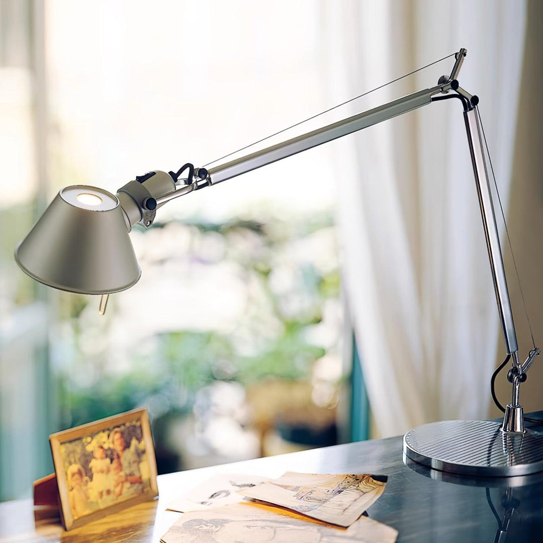 Parete Table Lamp - Vakkerlight