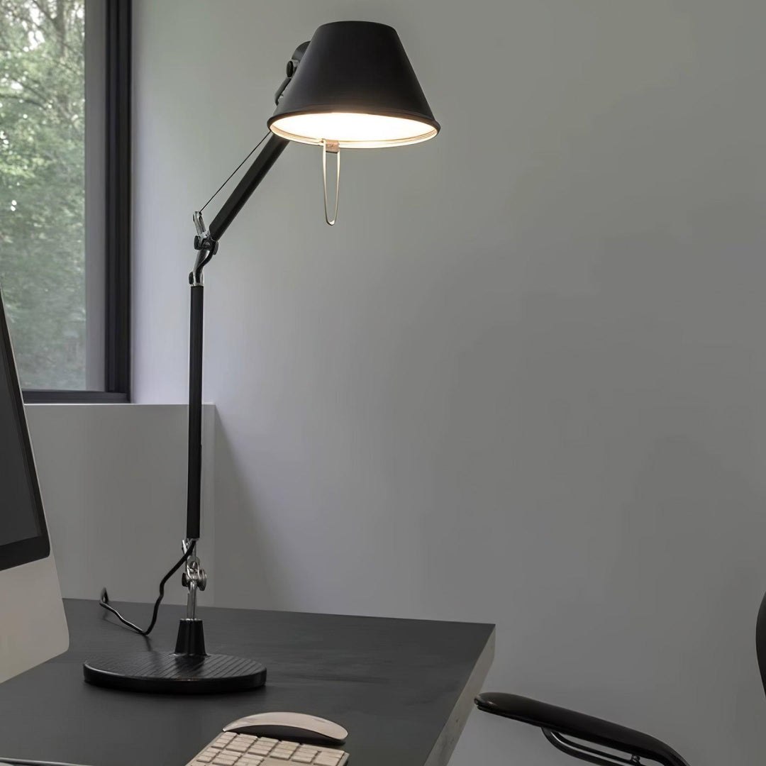 Parete Table Lamp - Vakkerlight