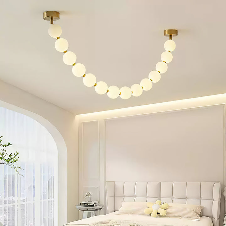 Pearl Necklace Balls Chandelier - Vakkerlight