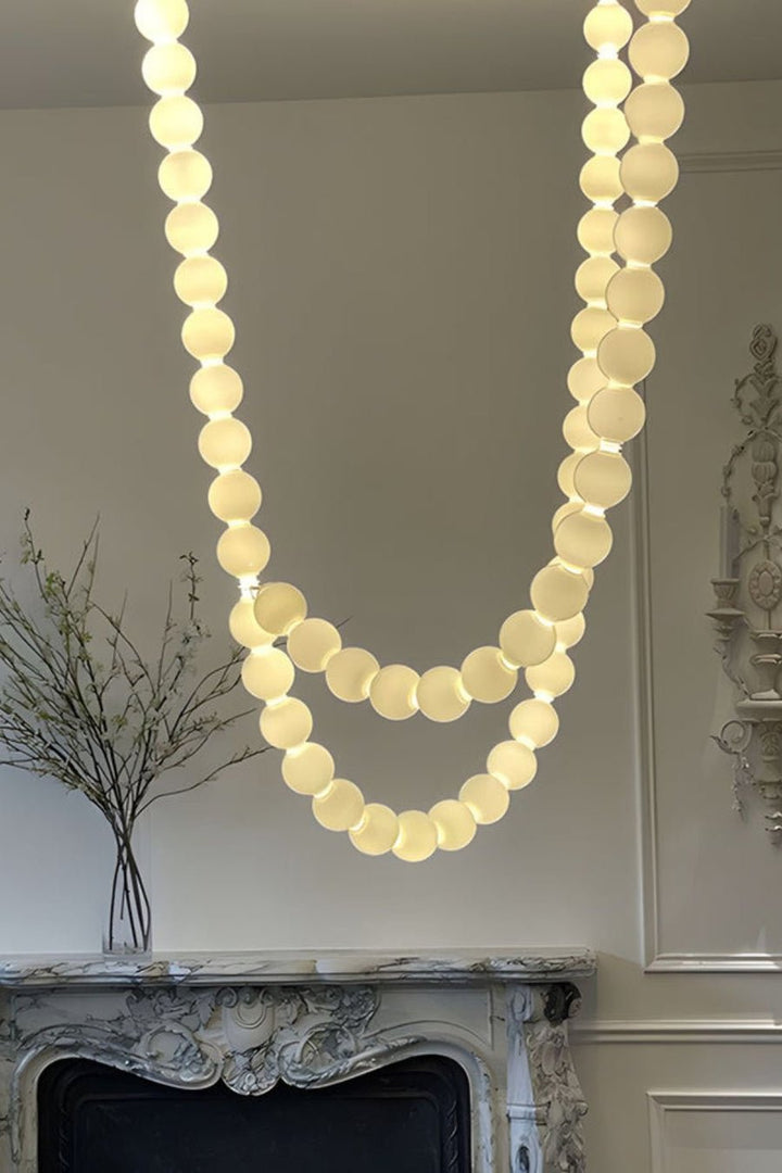 Pearl Necklace Balls Chandelier - Vakkerlight