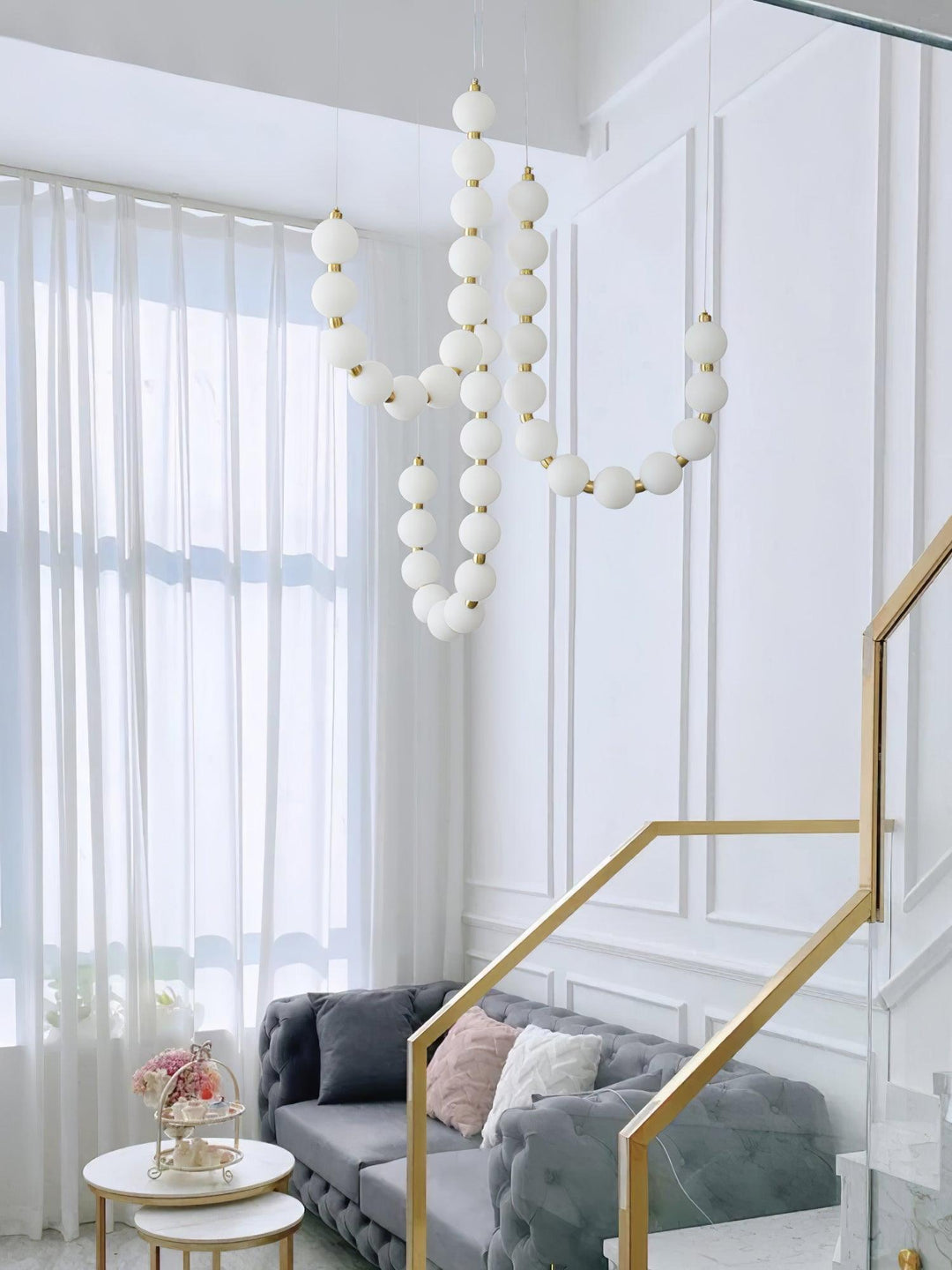 Acrylic Pearl Necklace Chandelier - Vakkerlight