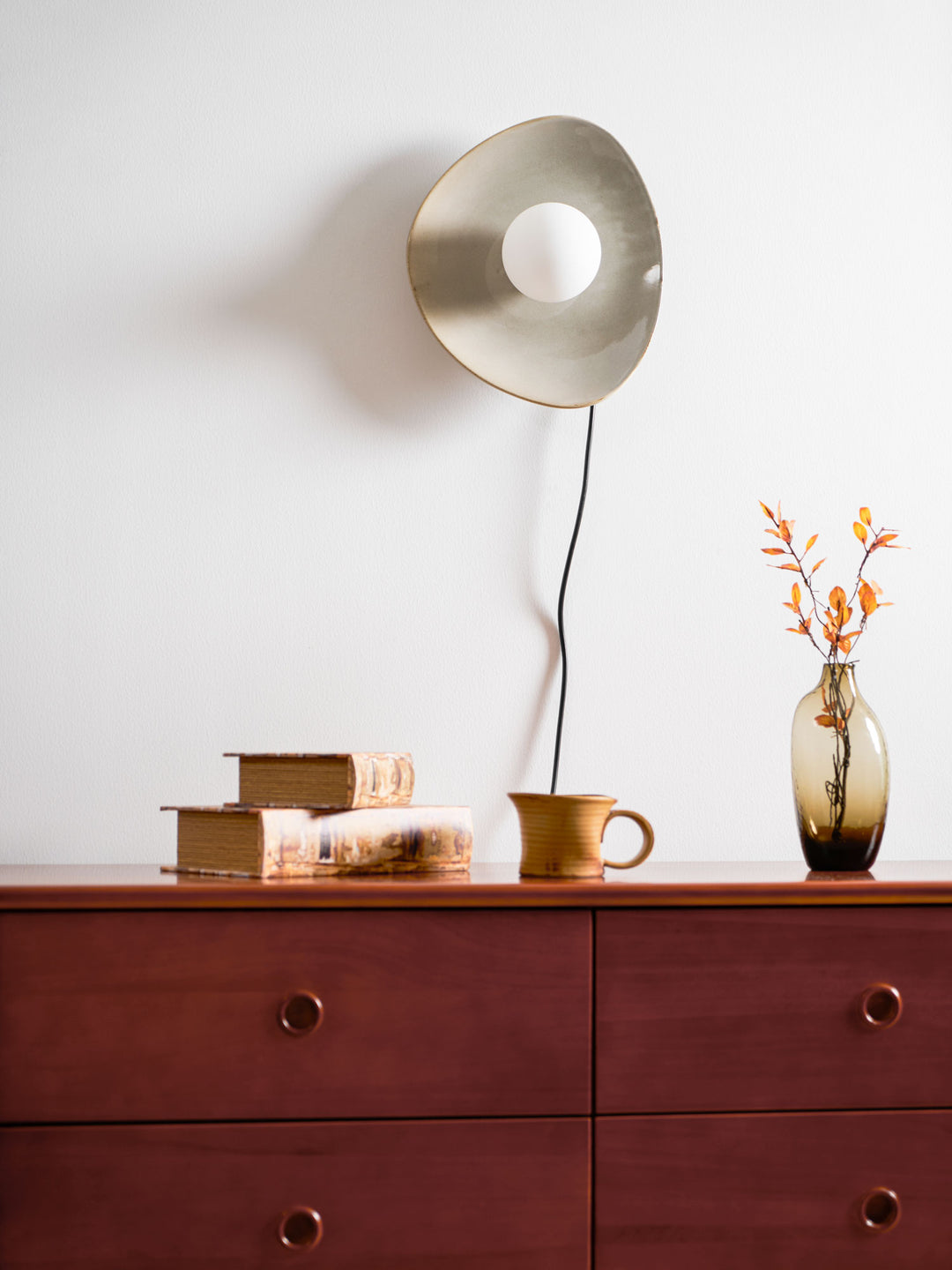 Pebble Disc Plug - in Wall Light - Vakkerlight