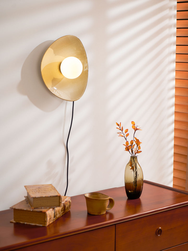 Pebble Disc Plug - in Wall Light - Vakkerlight