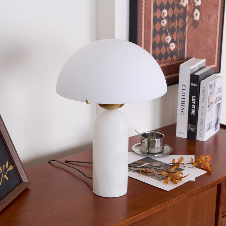 Peono Alabaster Table Lamp