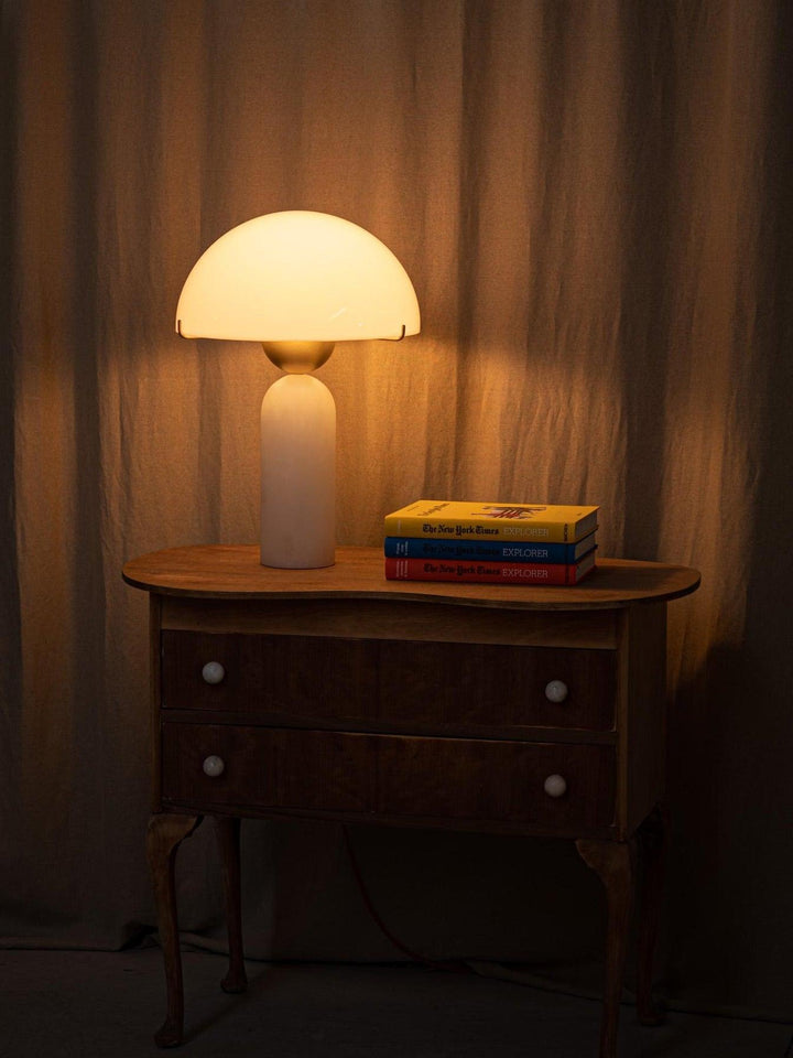 Peono Alabaster Table Lamp - Vakkerlight