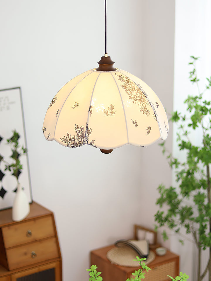 Petal Whisper Pendant Lamp - Vakkerlight