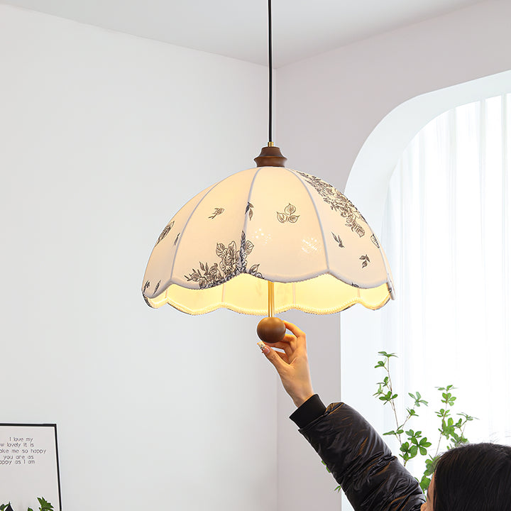 Petal Whisper Pendant Lamp - Vakkerlight