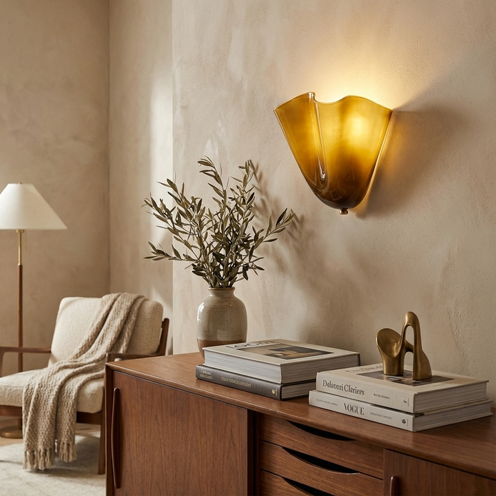 Petalia Wall Light