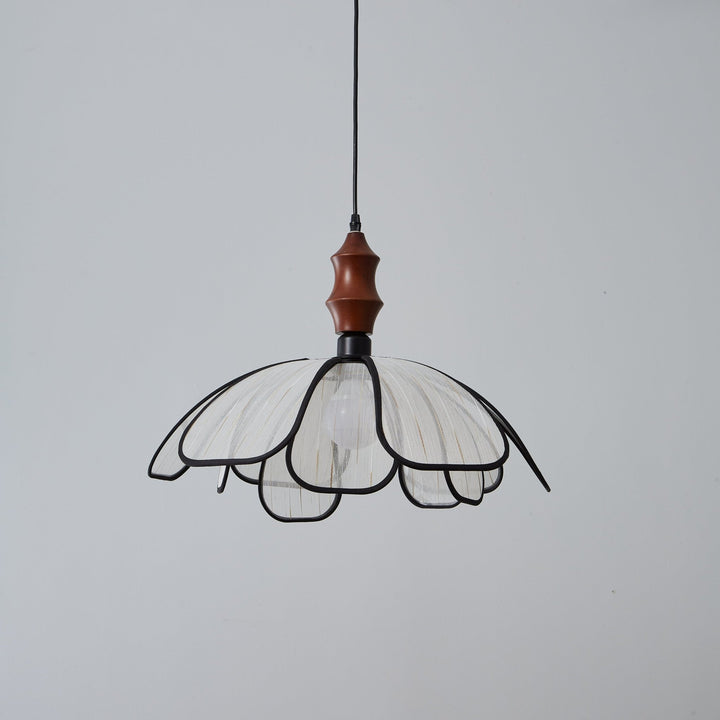 Petaline Whisper Pendant Lamp - Vakkerlight