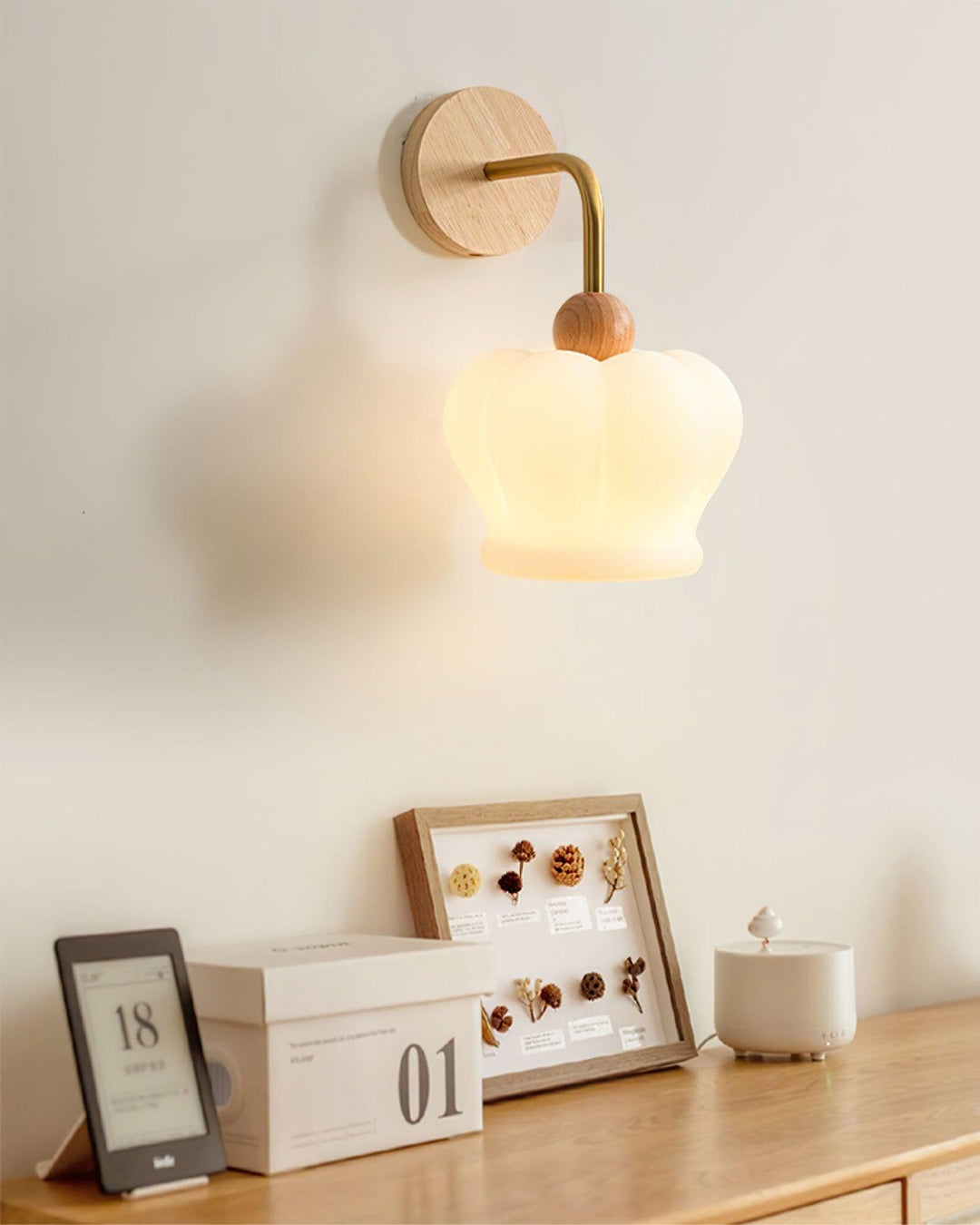 Crown Wall Lamp - Vakkerlight