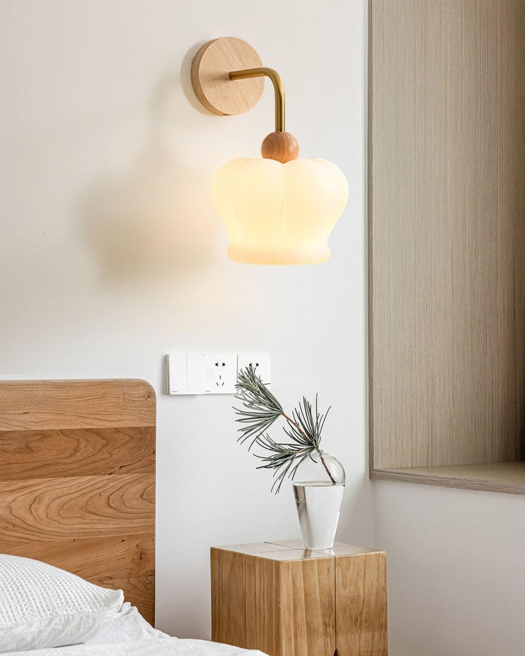 Crown Wall Lamp - Vakkerlight