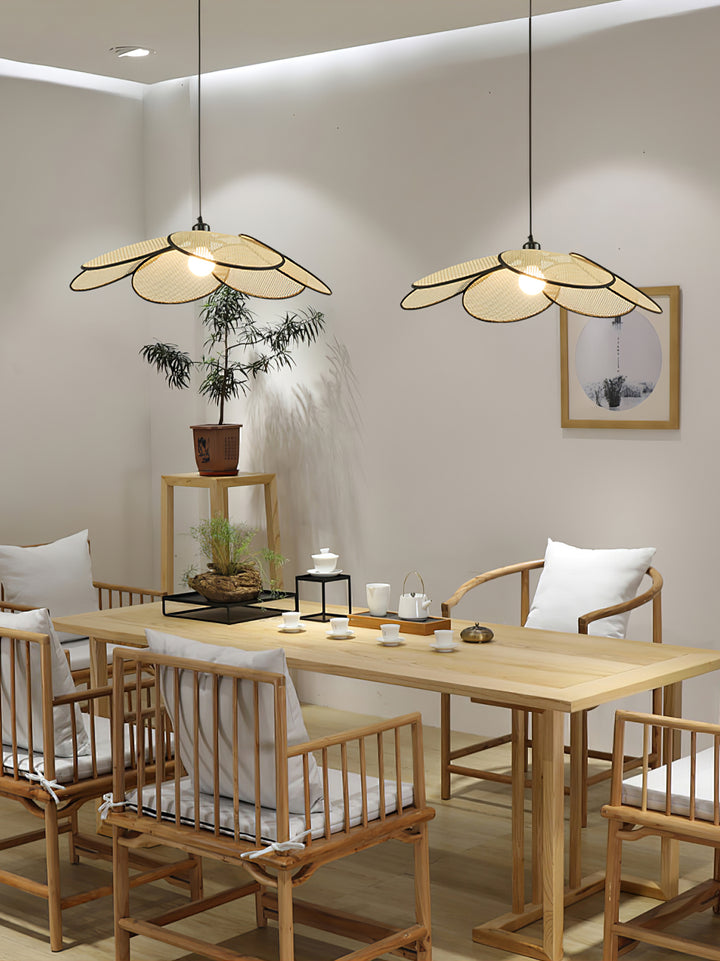 Petals Rattan Pendant Lamp - Vakkerlight