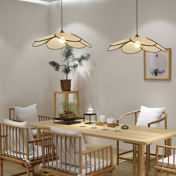 Petals Rattan Pendant Lamp - Vakkerlight