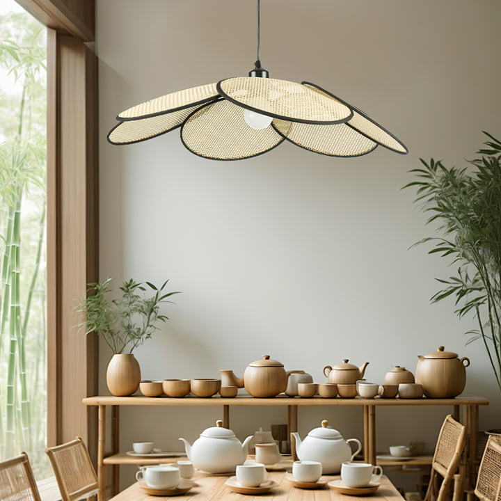 Petals Rattan Pendant Lamp - Vakkerlight