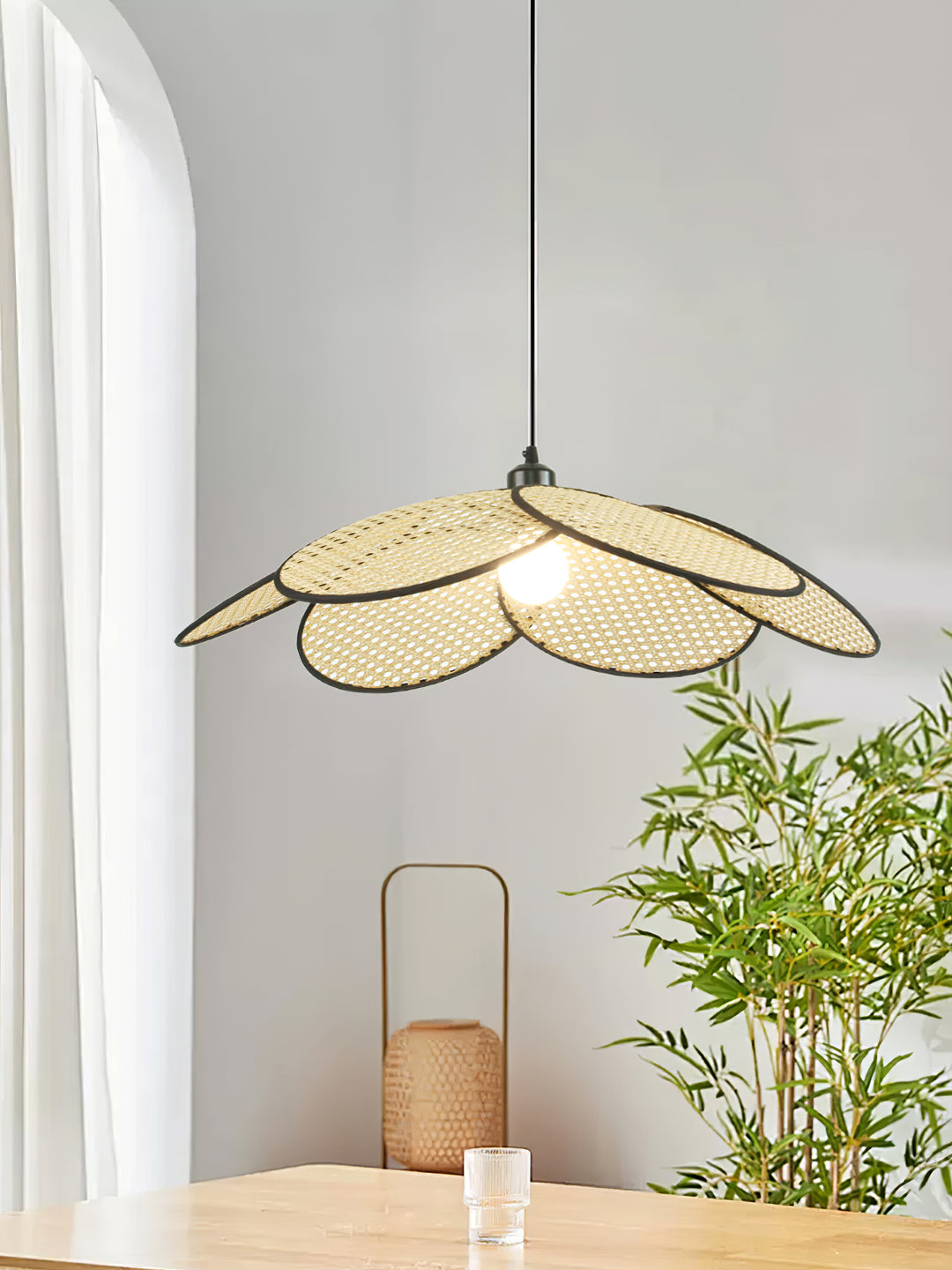 Petals Rattan Pendant Lamp - Vakkerlight