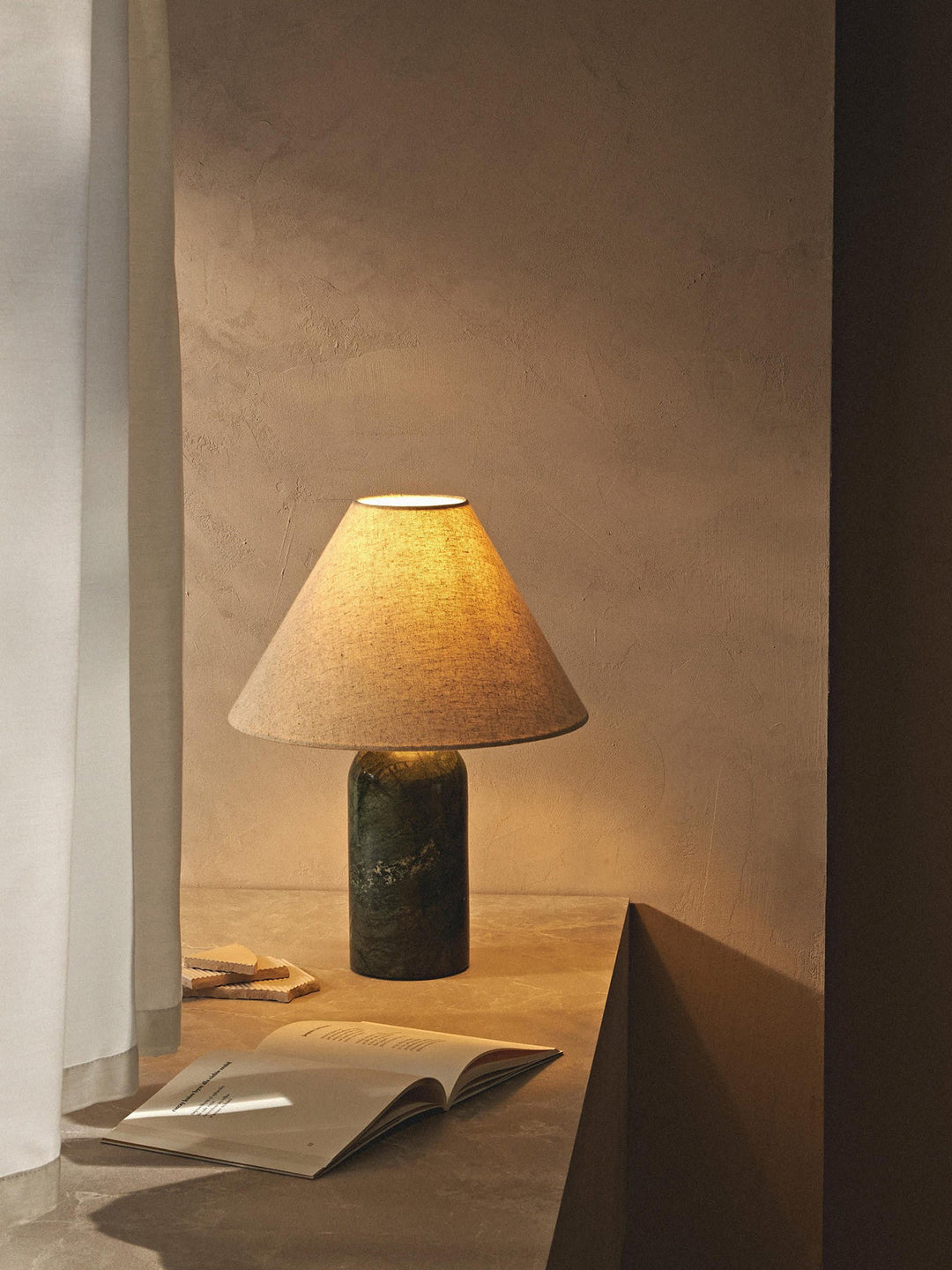 Petra Marble Table Lamp - Vakkerlight