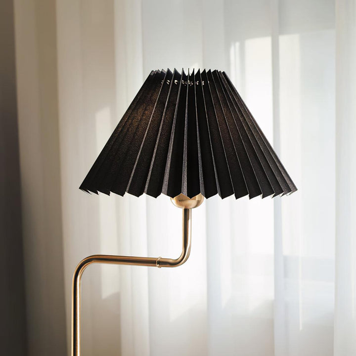 Pia TL Table Lamp - Vakkerlight