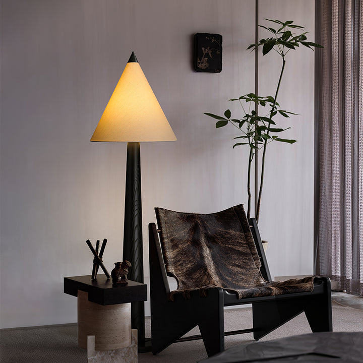 Pinecone Wooden Floor Lamp - Vakkerlight