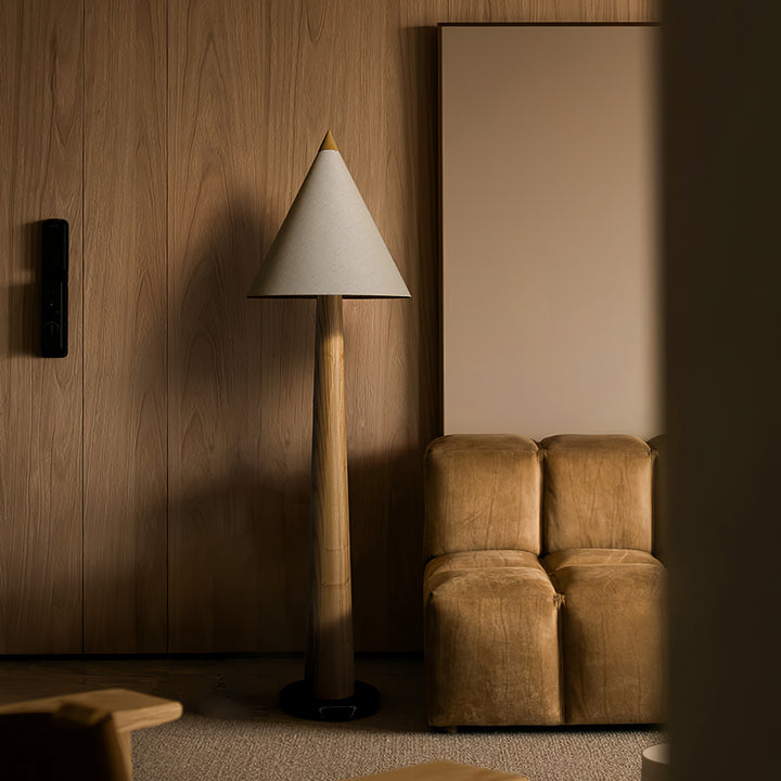 Pinecone Wooden Floor Lamp - Vakkerlight