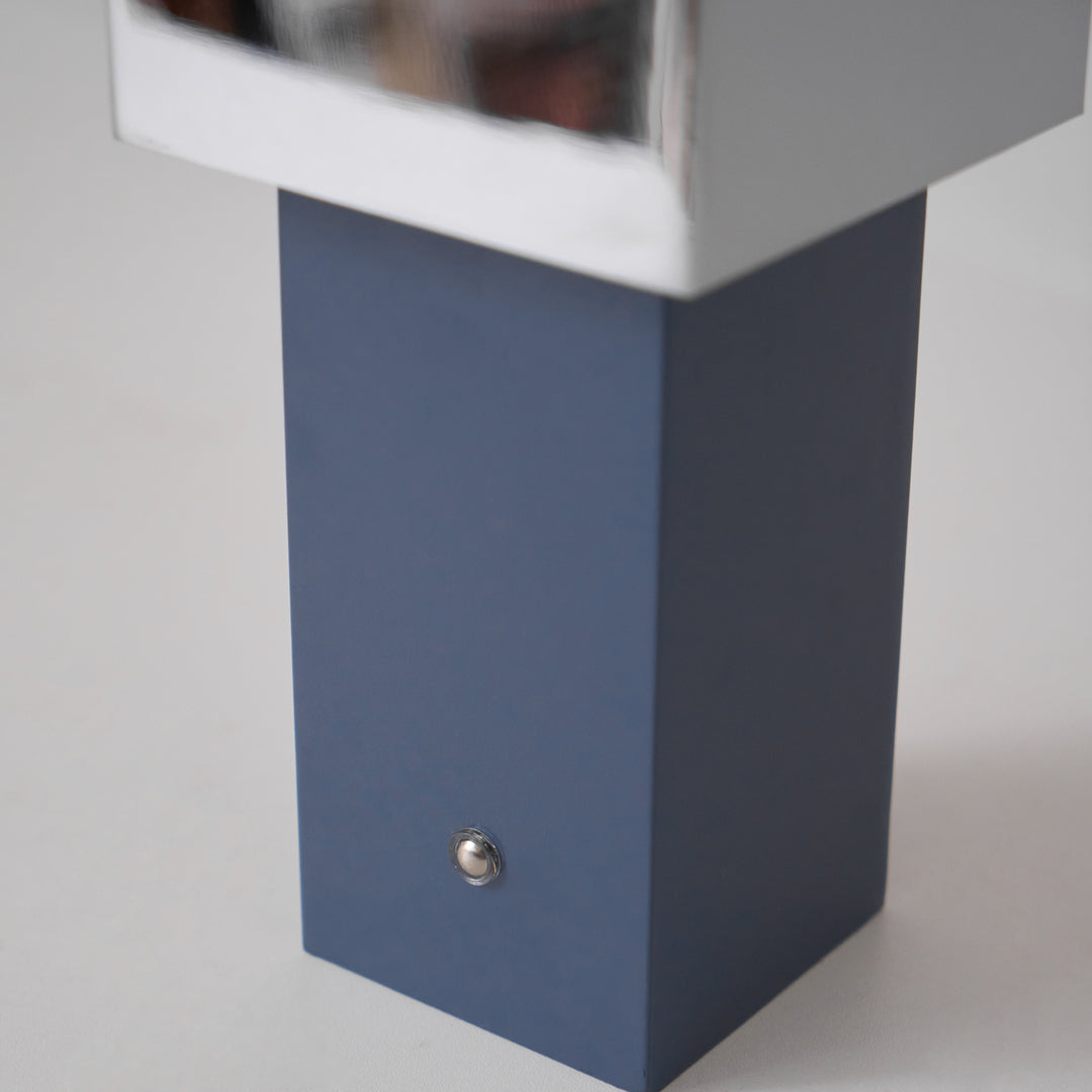 Pivot Portable Table Lamp - Vakkerlight