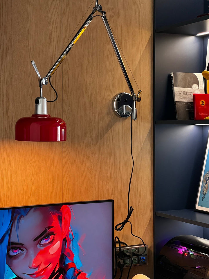 Pivot Swing-Arm Wall Lamp - Vakkerlight
