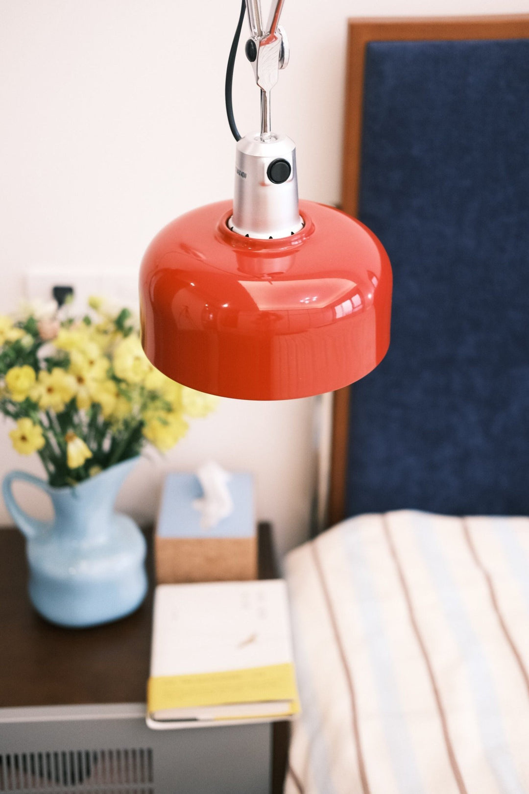 Pivot Swing-Arm Wall Lamp - Vakkerlight
