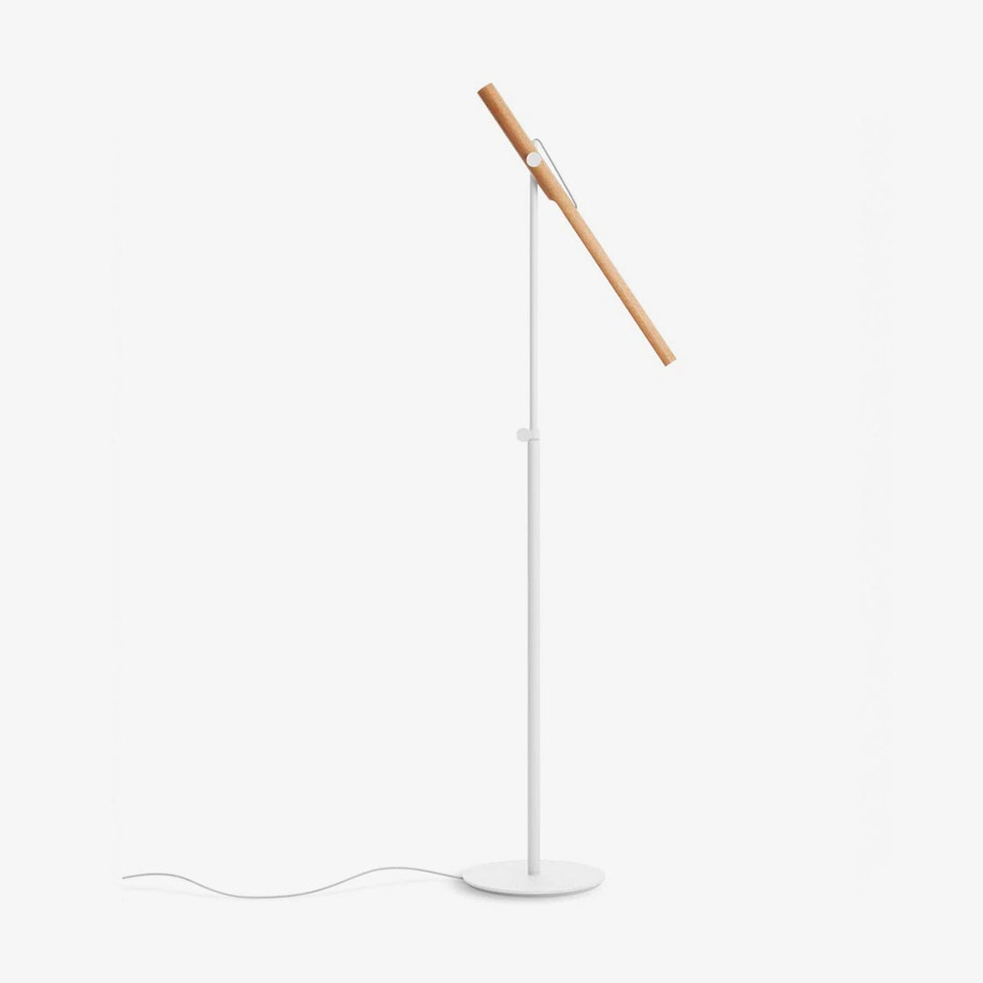 Pivota Wood Floor Reading Lamp - Vakkerlight