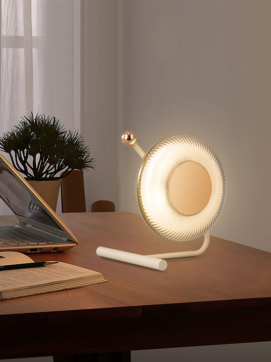 Pixo Built-in Battery Table Lamp - Vakkerlight