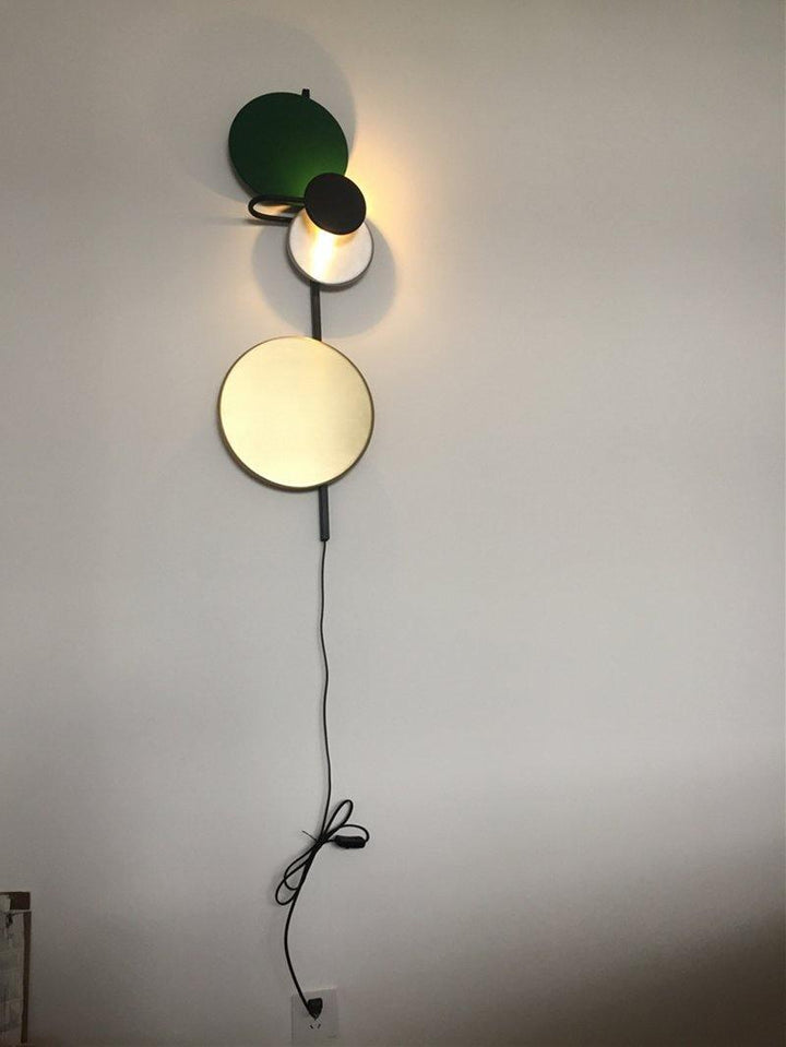 Planet Plug-in Wall Lamp - Vakkerlight